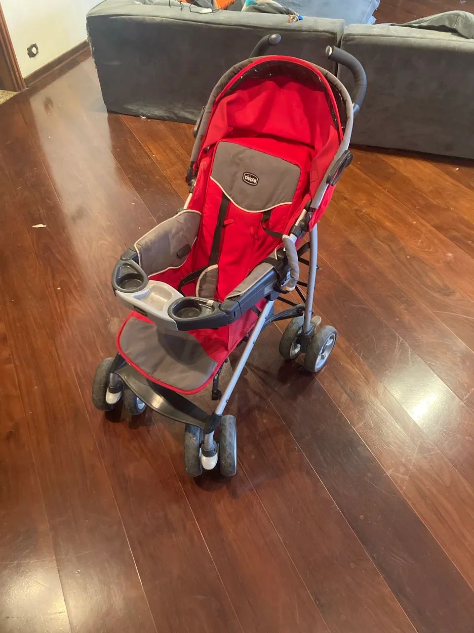 Carrinho de bebê chicco vermelho 