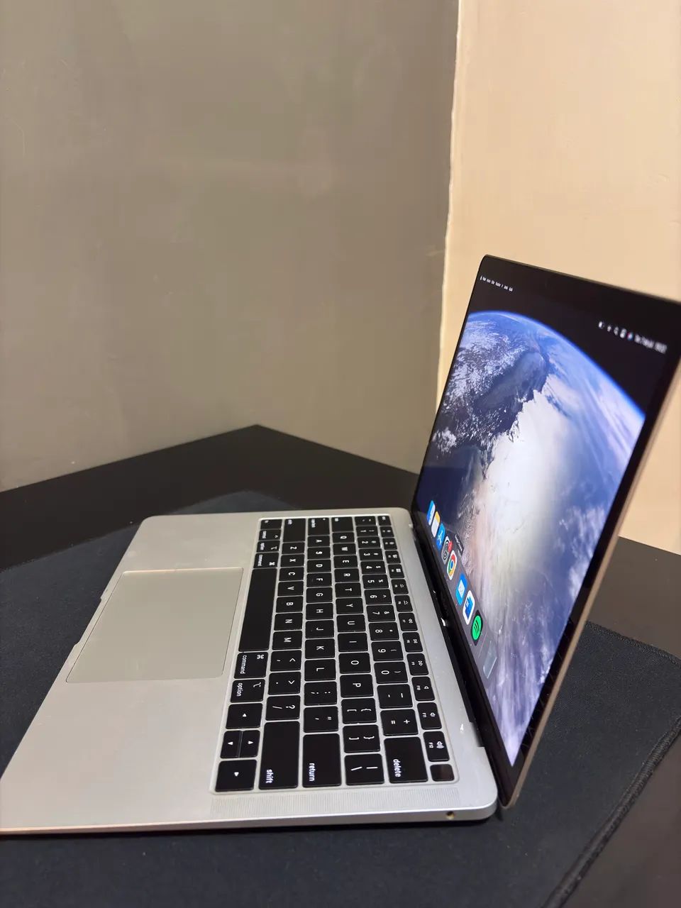 macbook air retina 2018