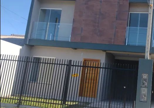 Sobrado a Venda no CIC