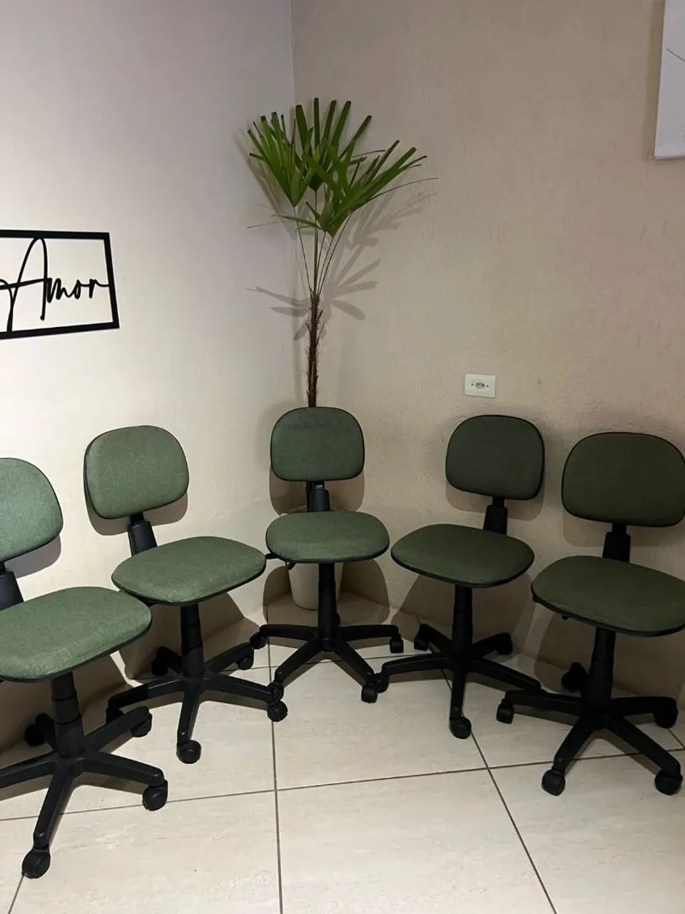 Cadeira escritório/giratória  - Foto 2