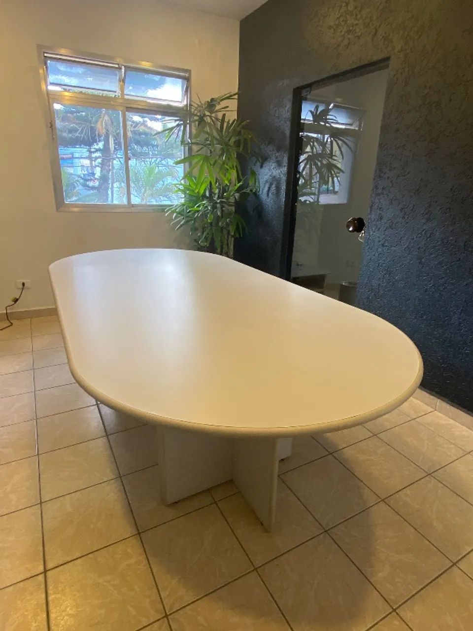 Mesa reunião em ótimo estado!  - Foto 2