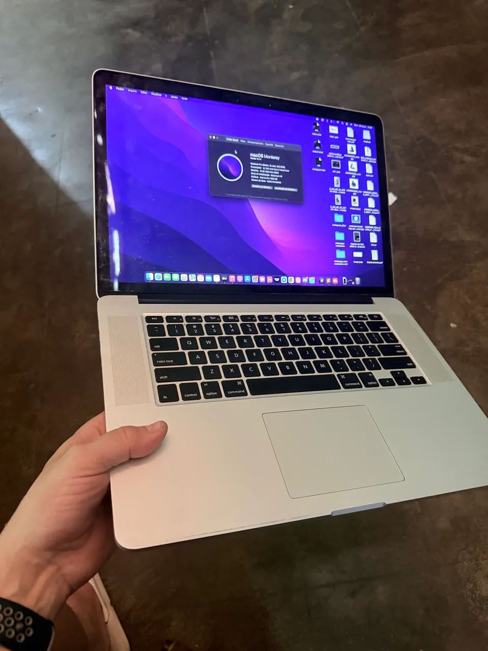 MacBook Pro 16? 2015 16Gb RAM core i7 SSD 256gb