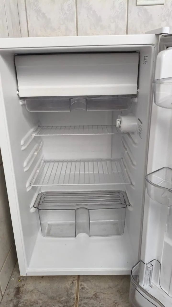 Frigobar pouco usado e em ótimo estado de conservação - Foto 2