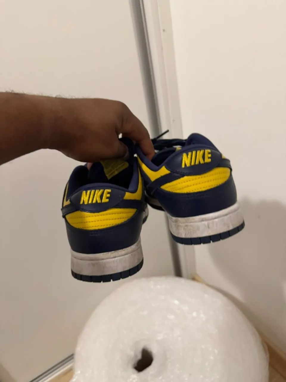Tênis Nike Dunk Low Michigan Varsity Maize - Foto 3