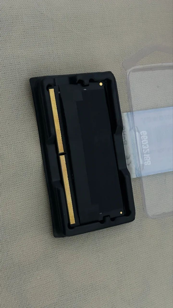 Memória DDR5 16GB para notebook 403004500550635520