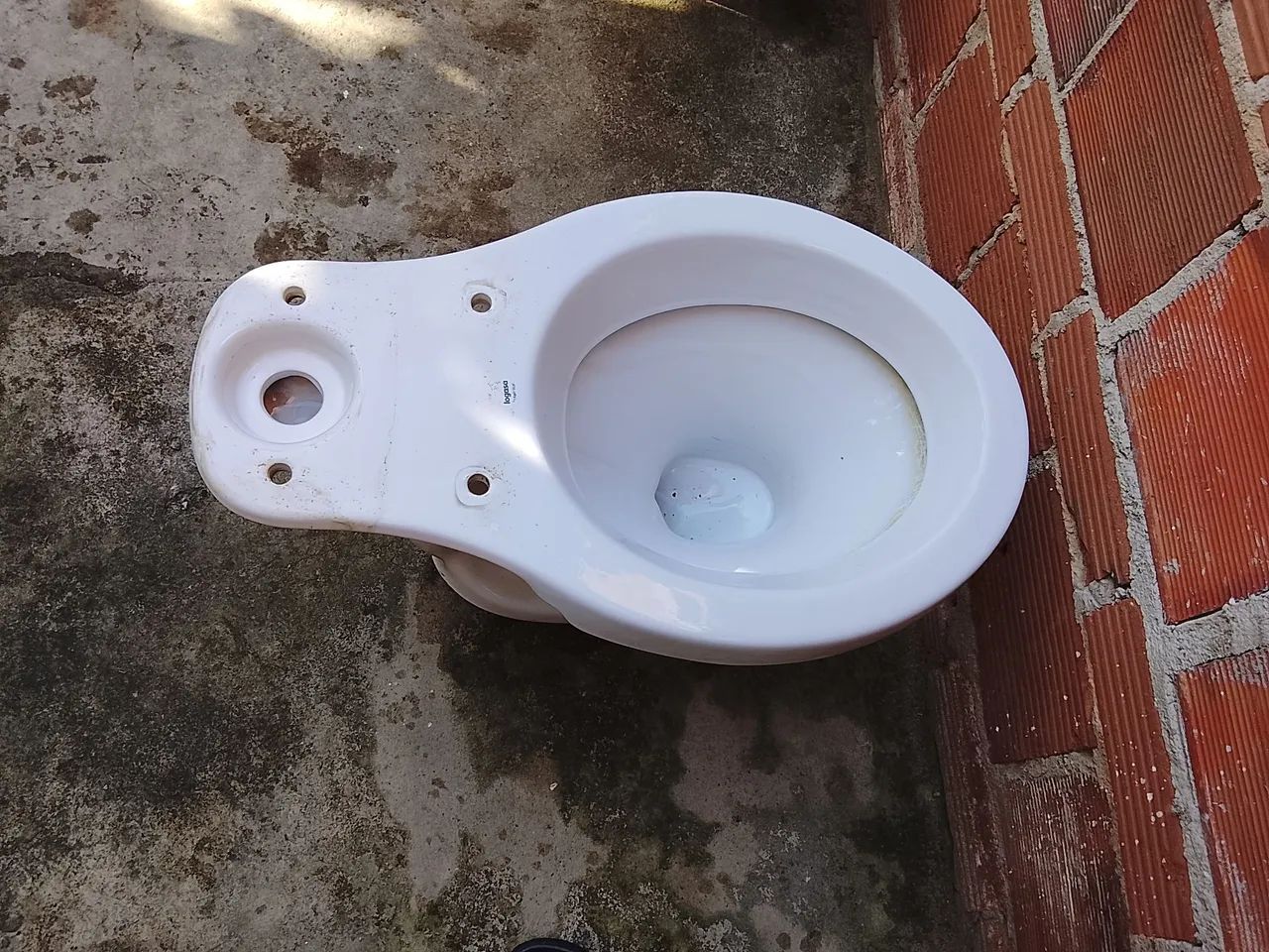 Vaso sanitário acoplado lacosa - Foto 4