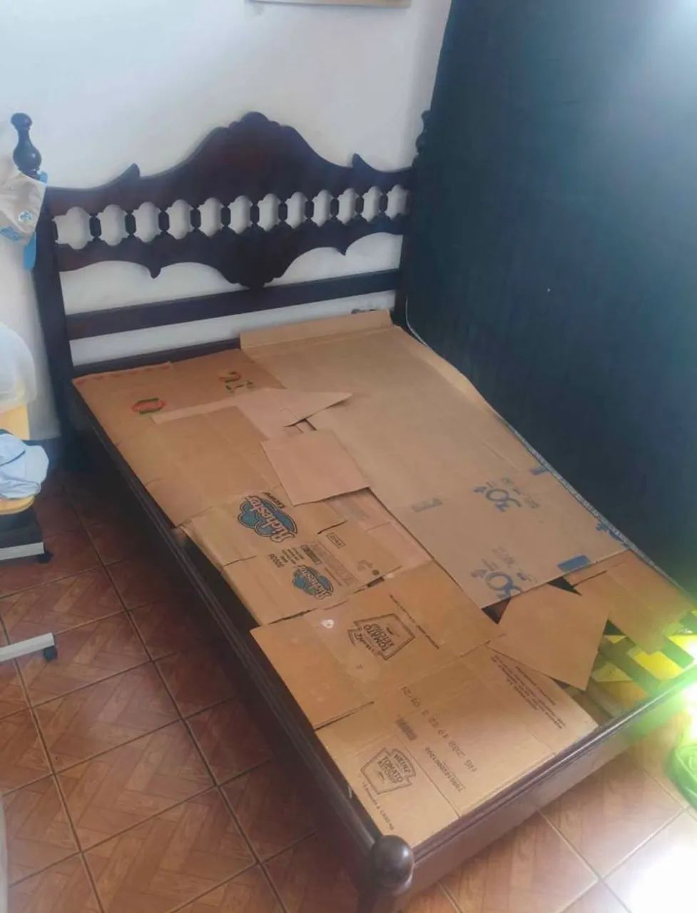 Cama antiga com coxão  - Foto 4