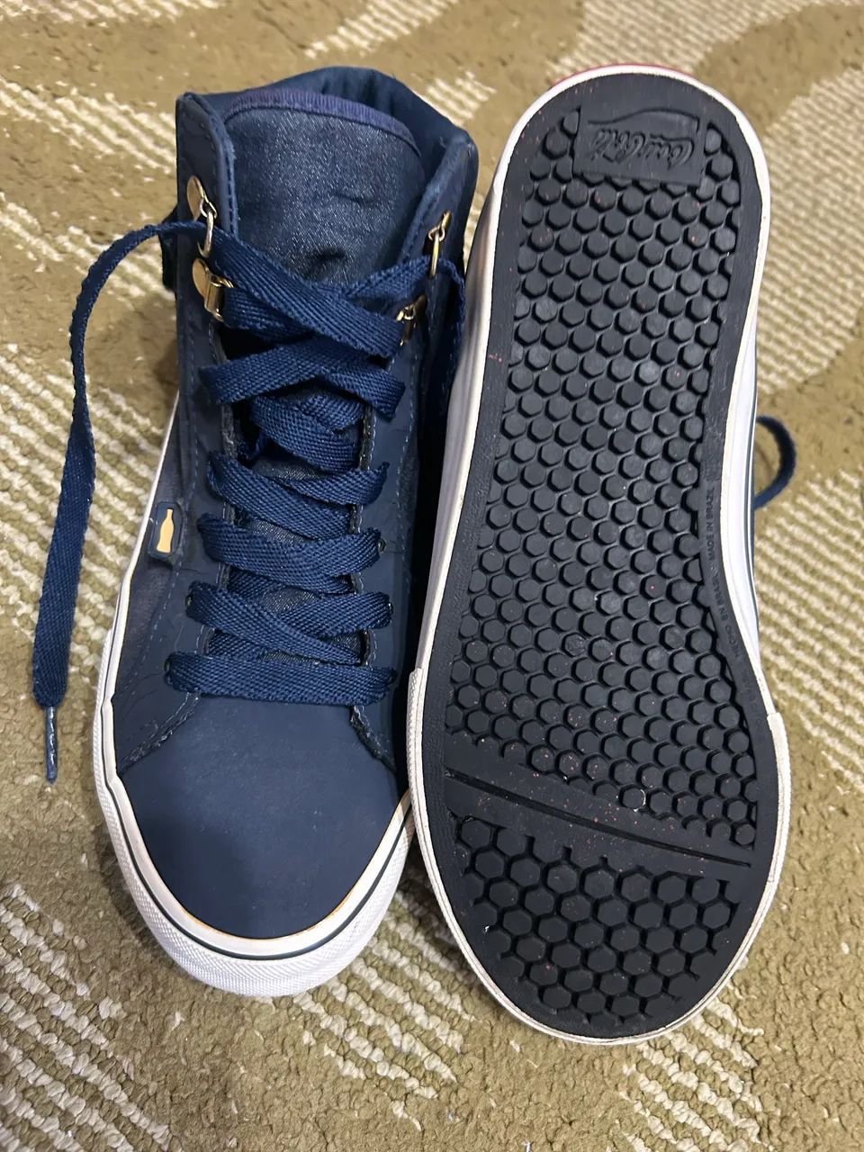 Tênis feminino cano alto Coca Cola - tamanho 37 - Foto 4