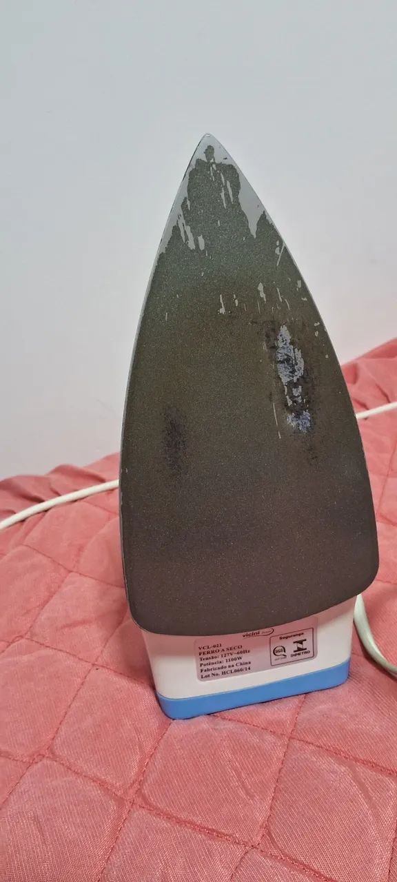 Ferro de passar roupa - Foto 2