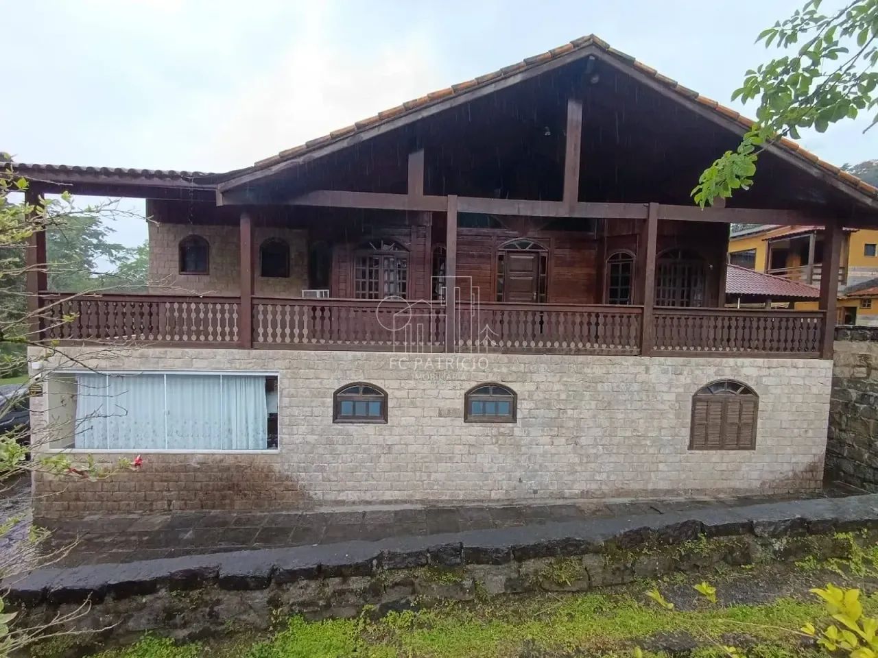 CASA MOBILIADA COM 4 QUARTOS, 3 SUÍTES, LAGO E ESPAÇO GOURMET NO CONDOMÍNIO ALPHA 2  GUAPI - Foto 4