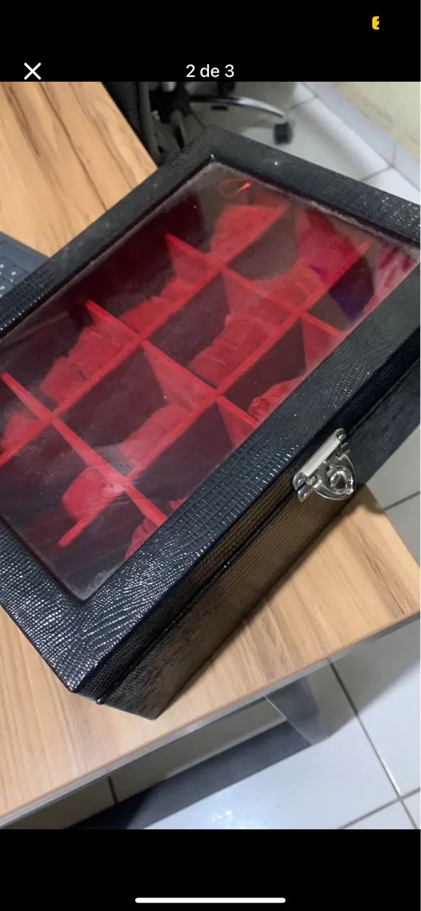 Vendo Maleta de Couro para 12 relógios  - Foto 3