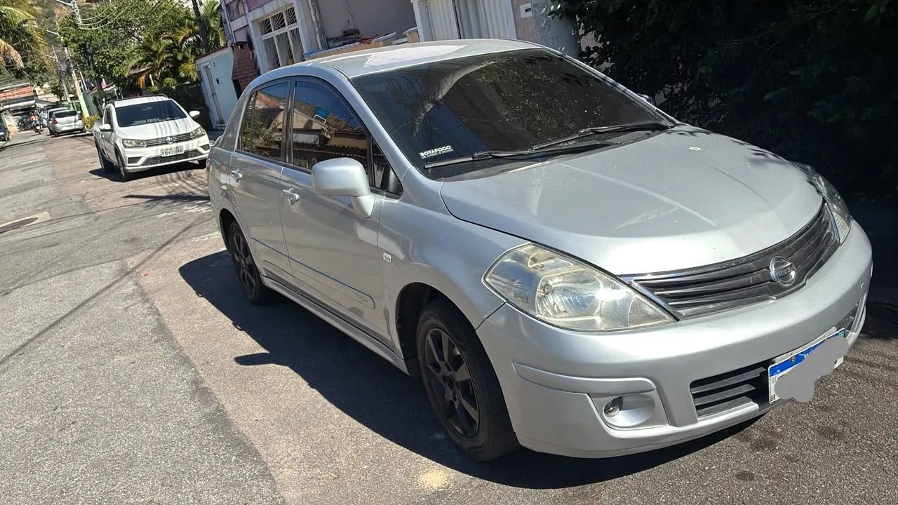 Nissan Tiida 2013