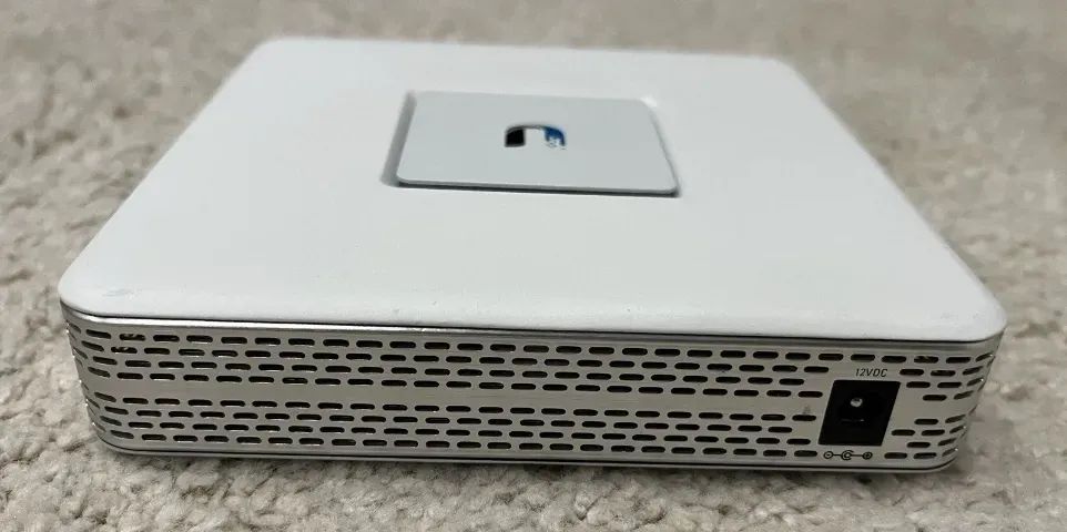 Ubiquiti UniFi Security Gateway (USG-3P) - Foto 2