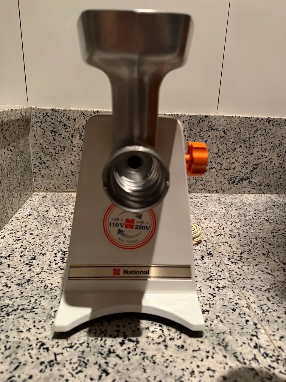Moedor de carne elétrico 