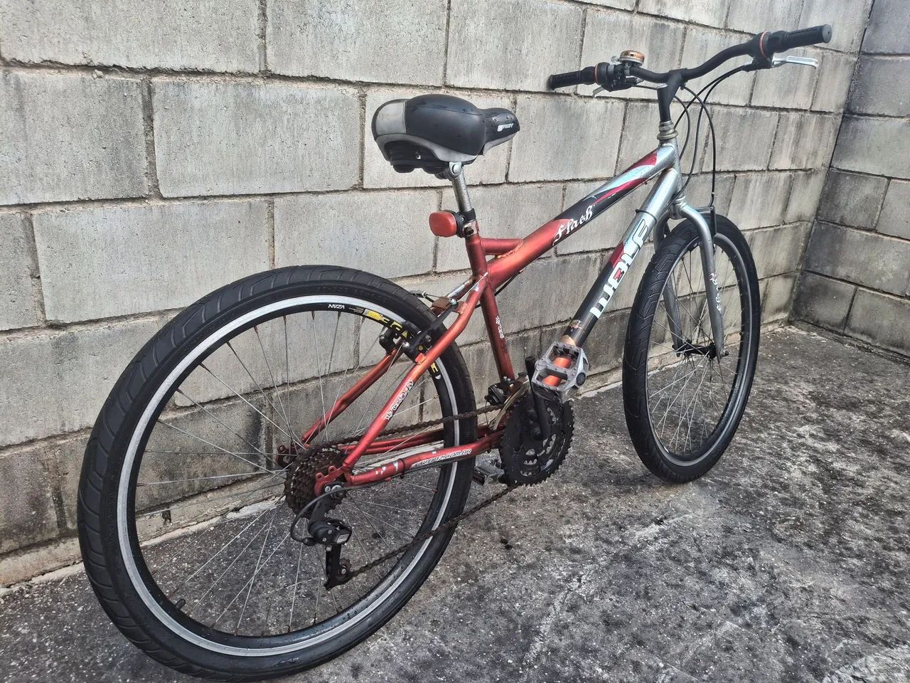 Bicicleta Wolf Flash - Aro 26 - 18 Marchas - R$300,00 - Foto 2