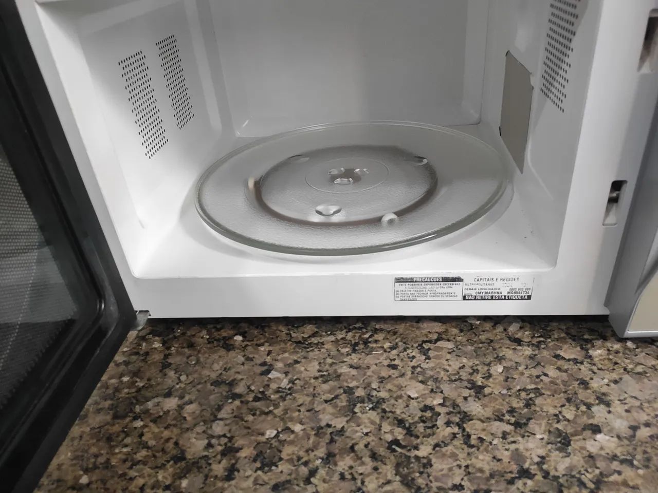 Microondas Consul 30 litros, com garantia de 3 meses. - Foto 5