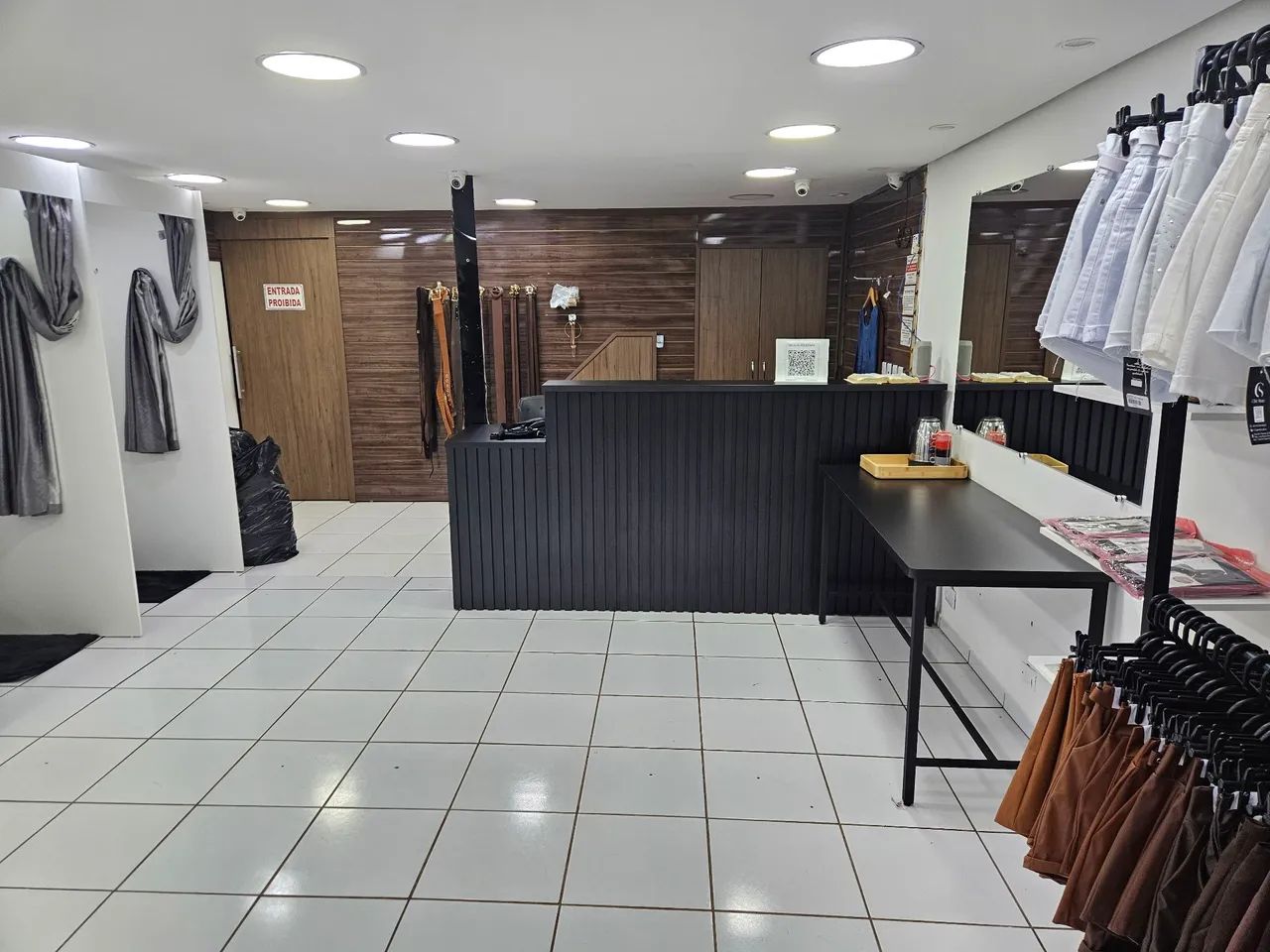 OPORTUNIDADE-VENDE-SE LOJA DE ROUPAS FEMININAS - Foto 4