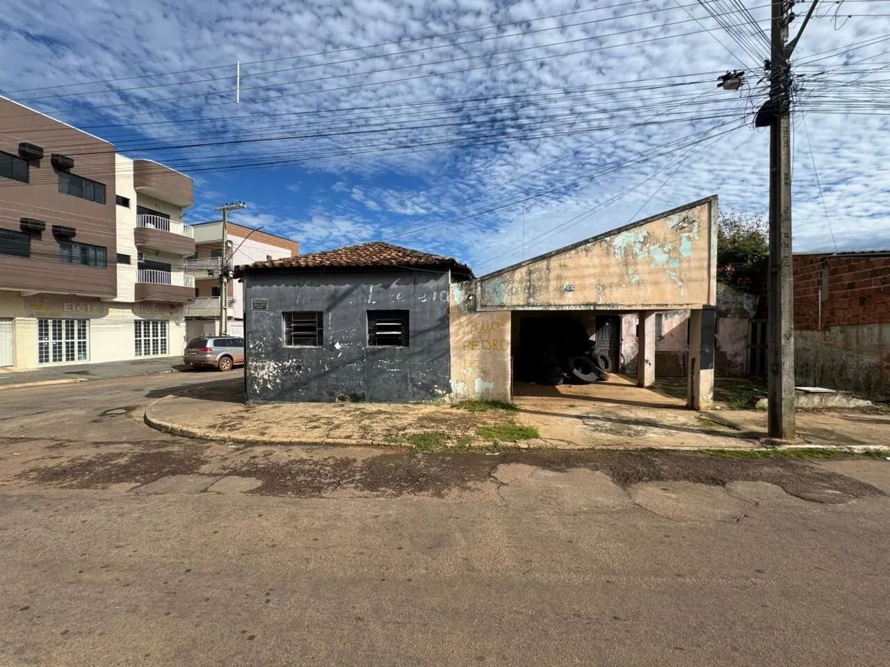 Vendo Terreno com 03 construçoes no Centro de Porto Nacional-TO - Foto 4