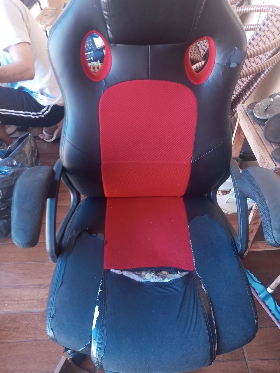 Duas cadeiras uma gamer - Foto 2