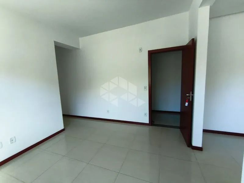 Apartamento para alugar 2 Quartos com garagem e 80m² - Carianos, Florianópolis - Foto 4