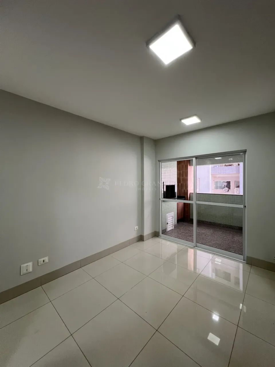 Apartamento 03 Dormitórios - Zona 01 - Foto 3