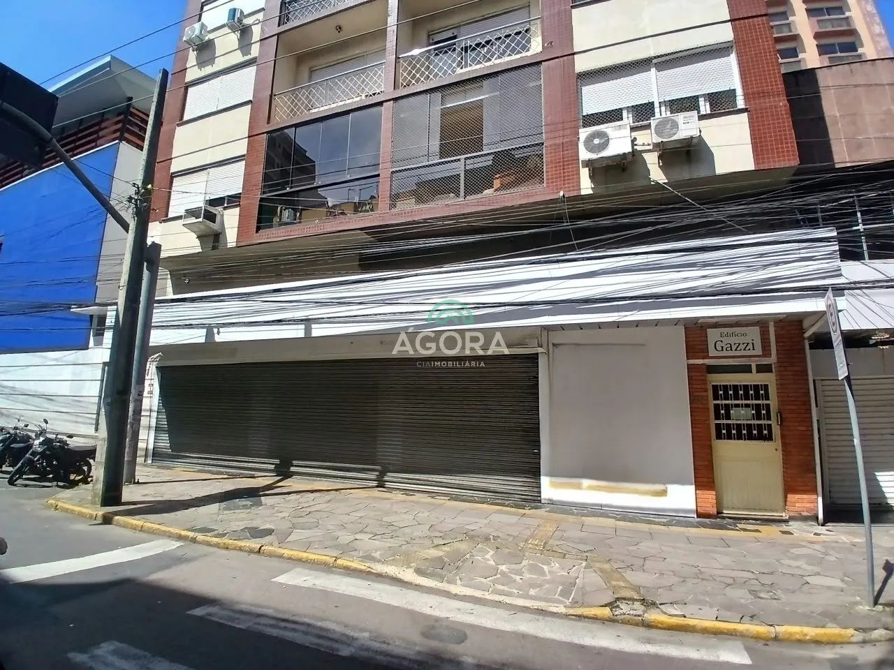 Loja comercial com 424m² no Centro