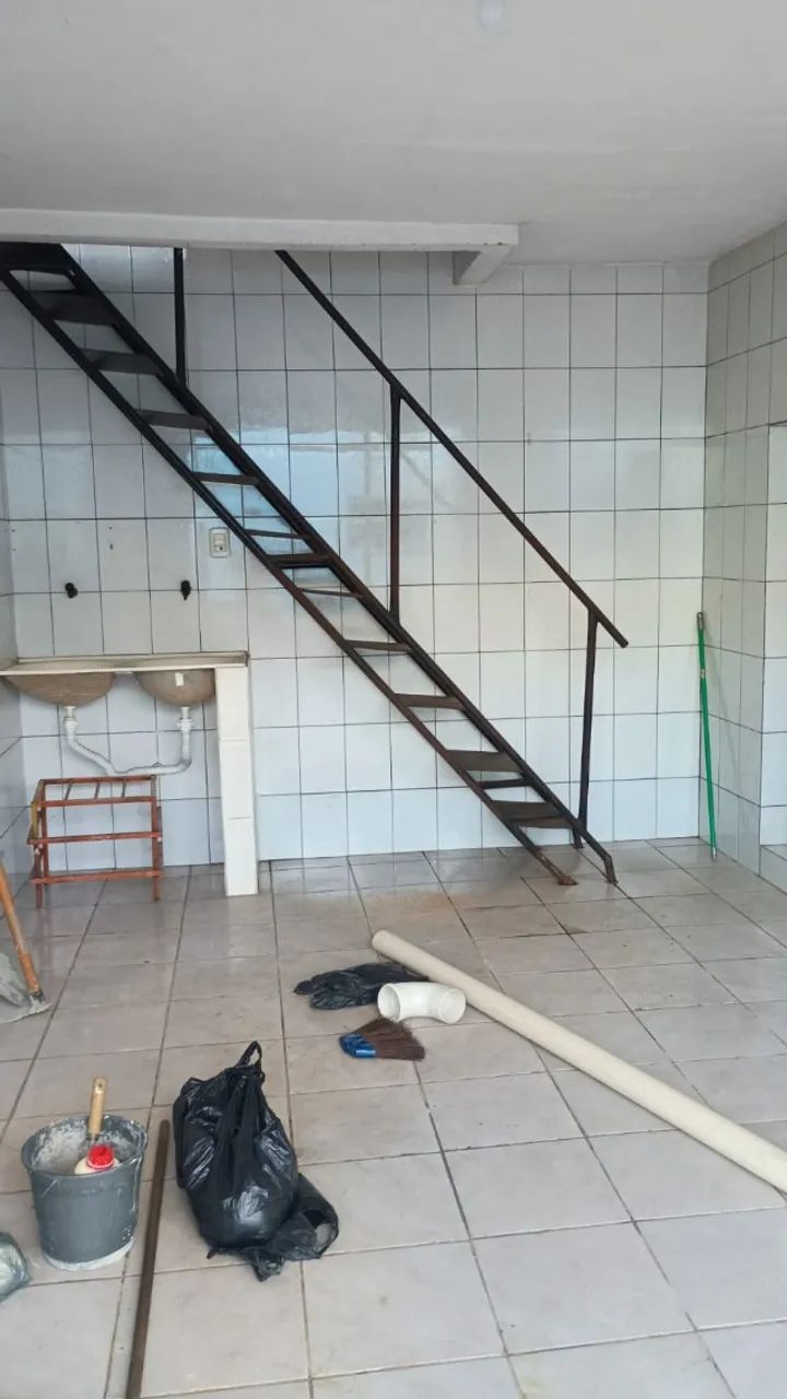 PONTO COMERCIAL - ALUGA-SE - Foto 2