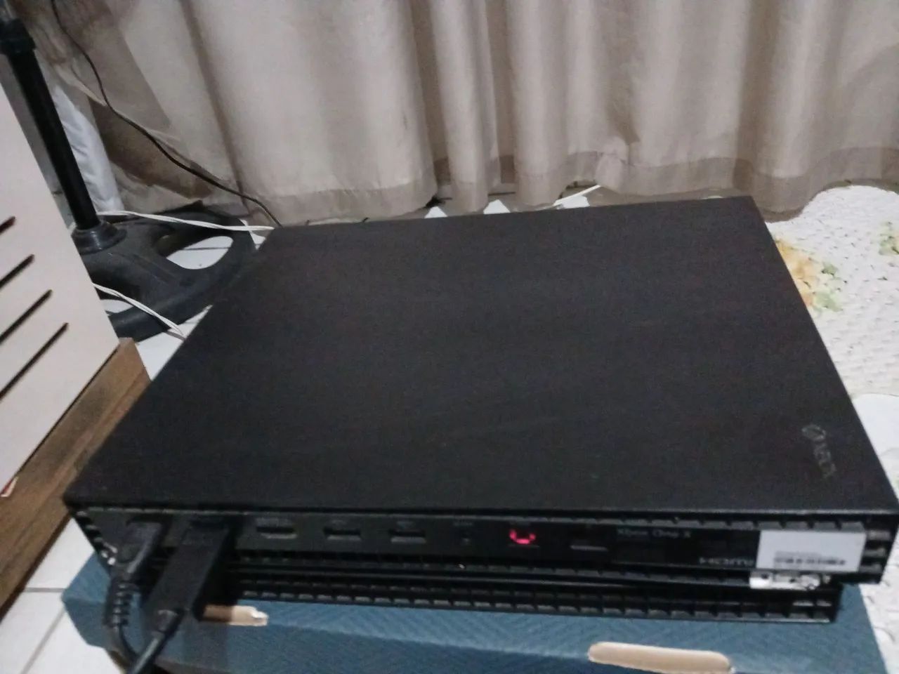 Xbox one x 1tb - Foto 2