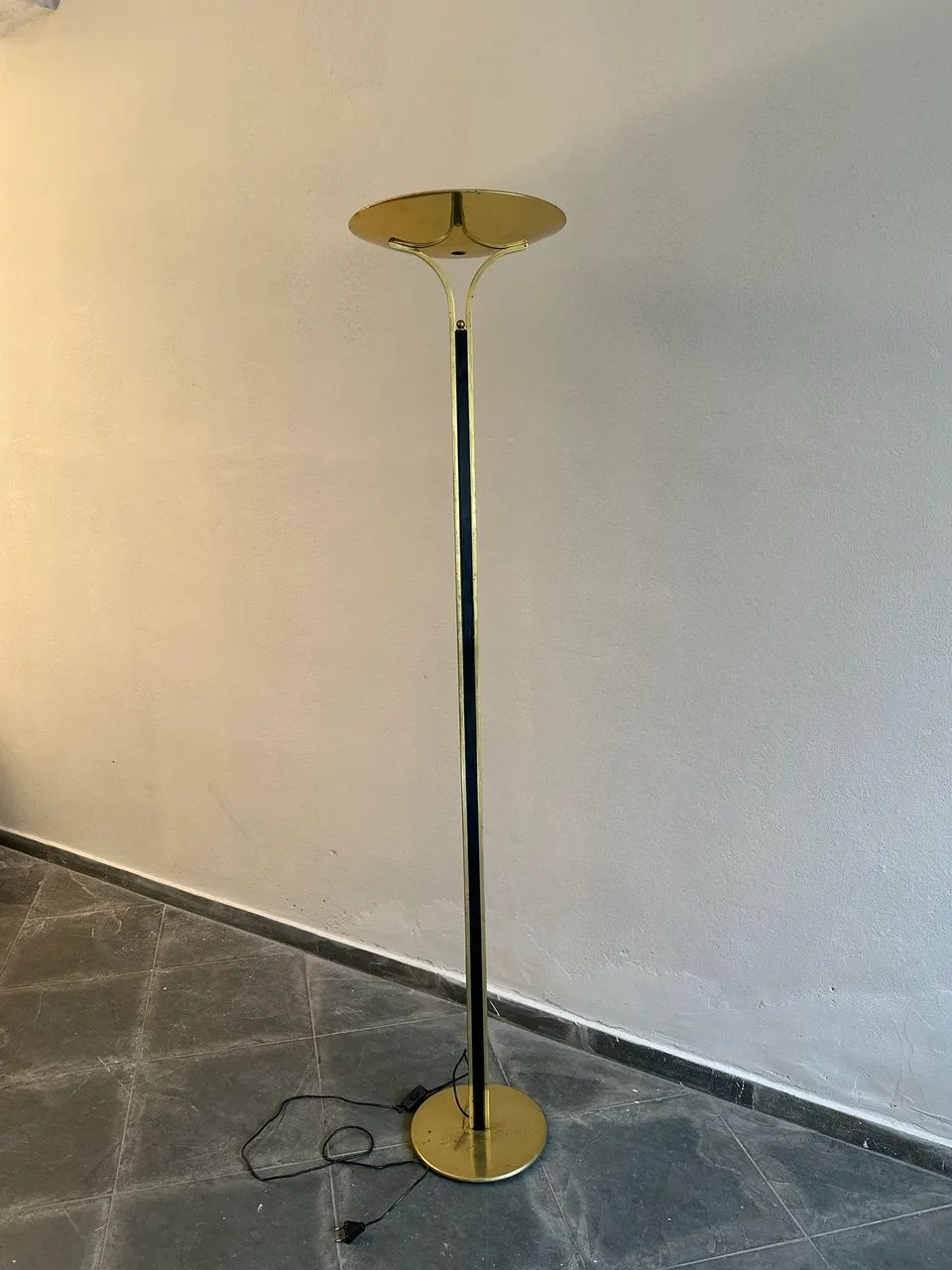 Luminária de piso 1960