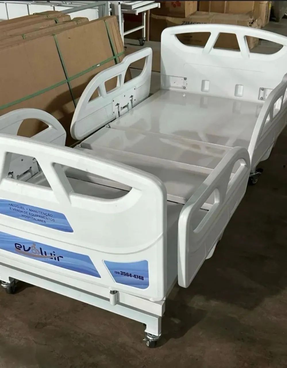 Cama hospitalar motorizada 