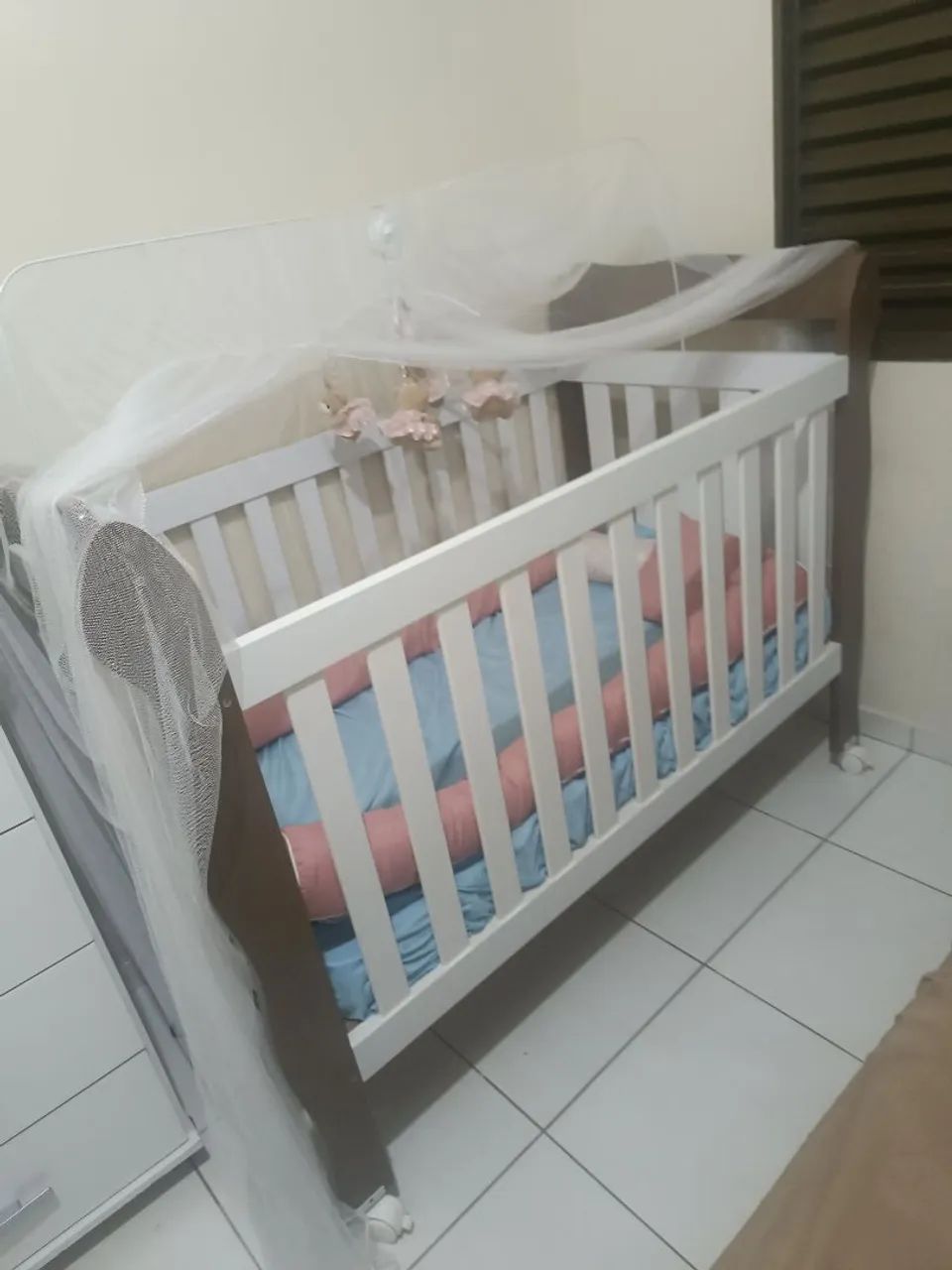 Berço pouco tempo de uso