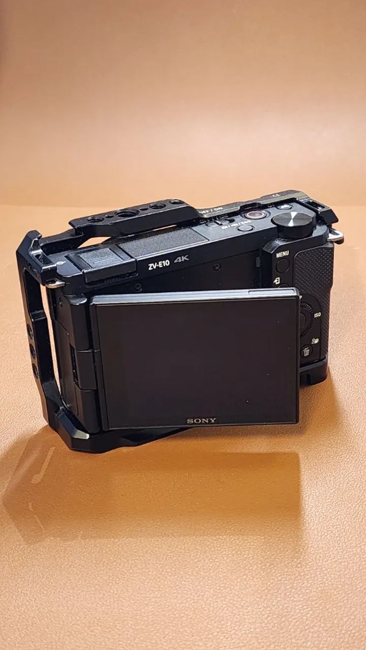 Sony ZV-E10 com Cage SmallRig + lente do ki - Foto 2