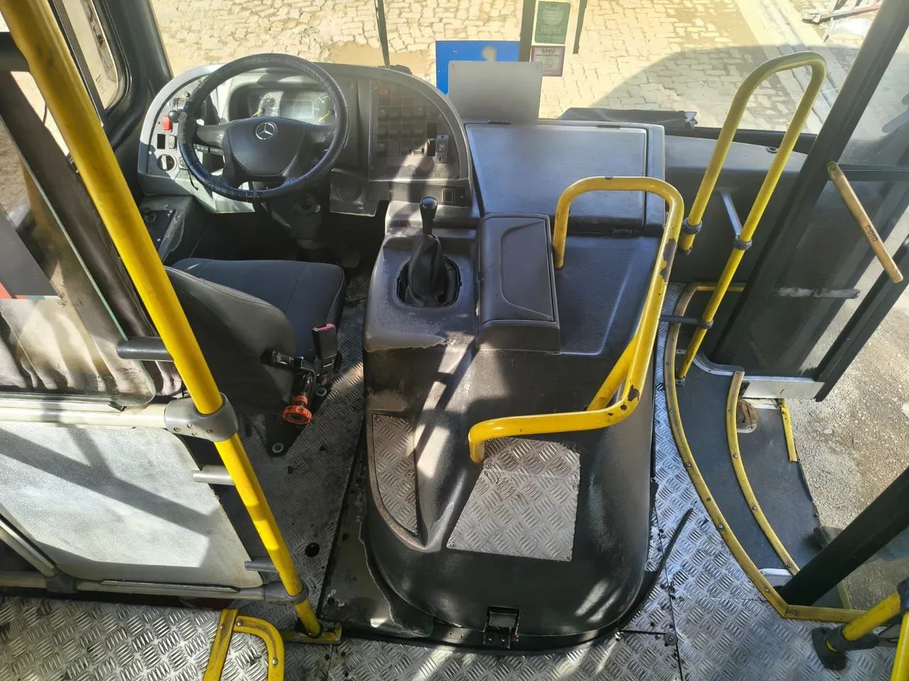 Onibus urbano ano e mod 2015 Mercedes  - Foto 10