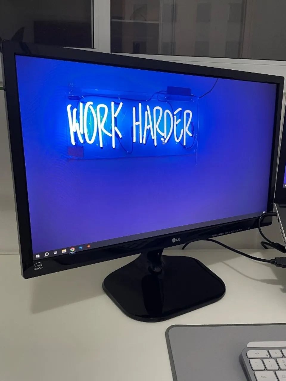 Monitor LG 23" Full HD IPS 23MP55HQ - Foto 2