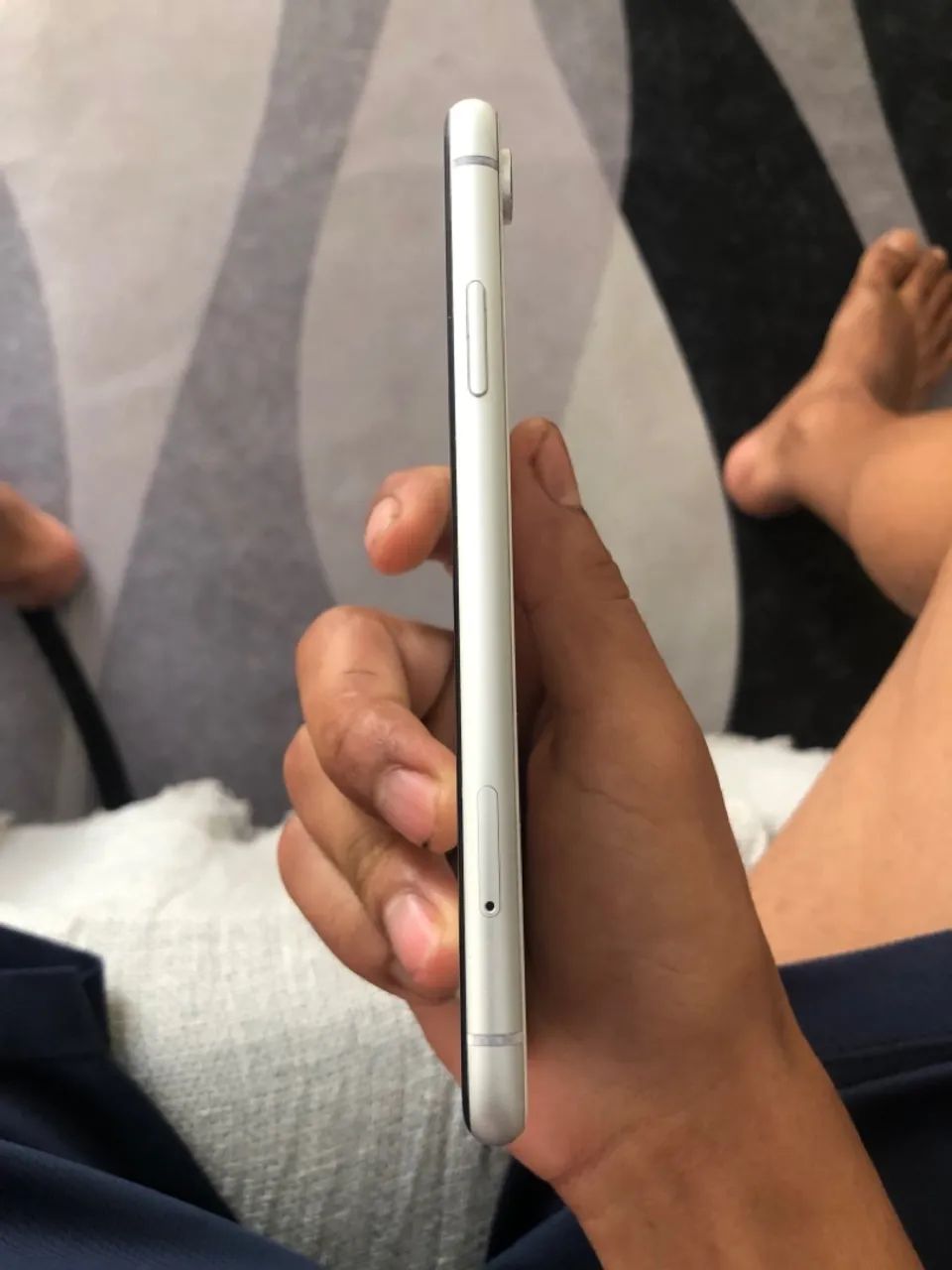 IPhone XR (Todo original) - Foto 4