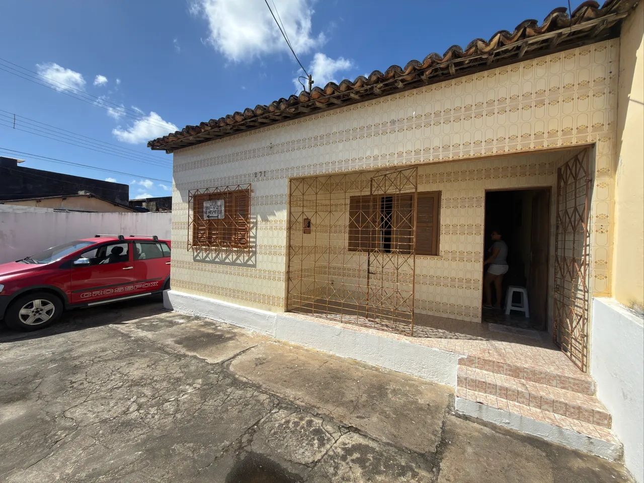 Casa no Bugio de esquina, próximo ao final de linha  - Foto 4