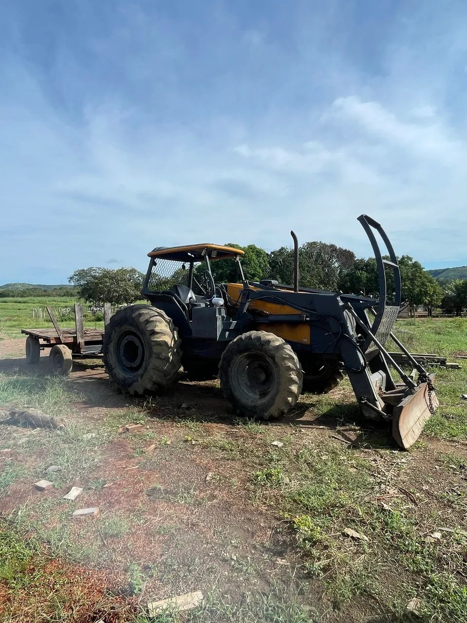 Trator valtra bm110 traçado 2015 Grade e lâmina Tatu  - Foto 3