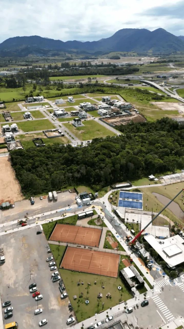 Terreno Exclusivo no Vivapark: Espaço, Localização e Valorização Garantida! - Foto 6