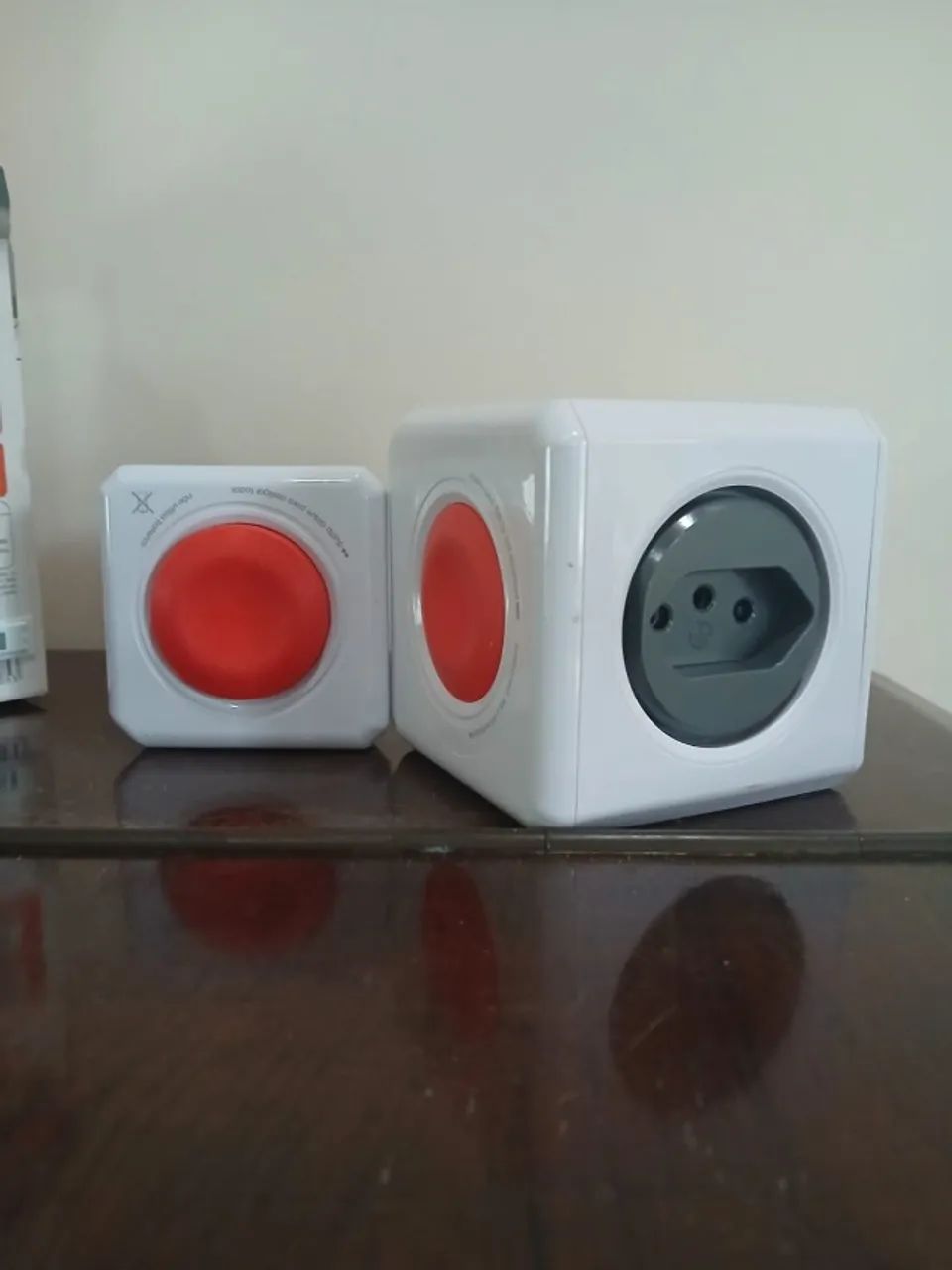 PowerCube com controle remoto funcionando