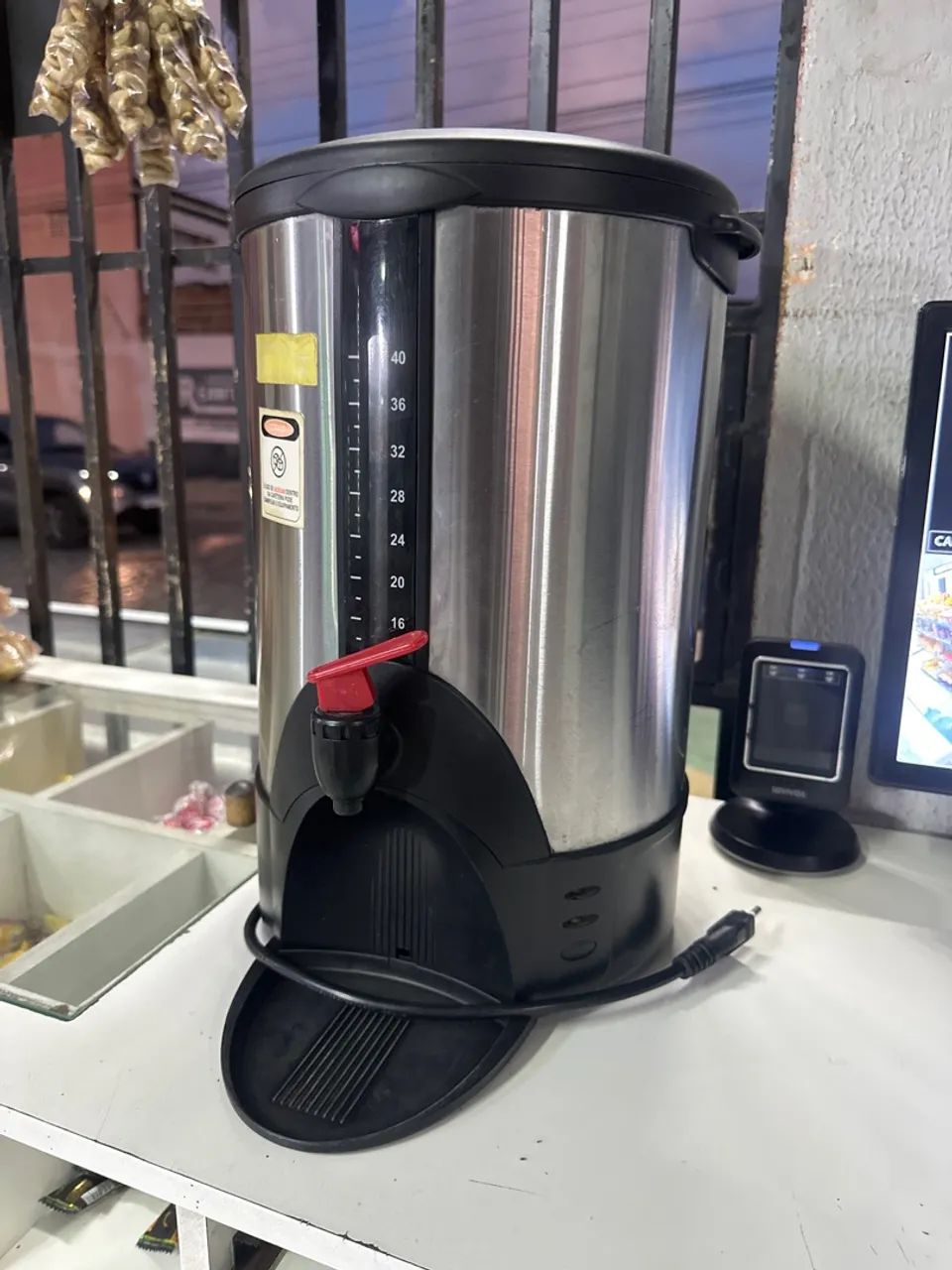 Vendo cafeteria 