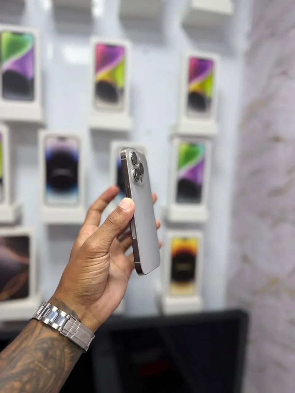 iPhone 15 PRO - 256 NATURAL<br>?3.999 - Foto 2