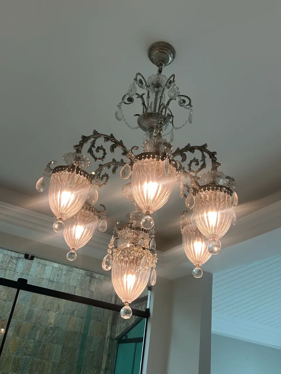 Lustre clássico de cristal (Louis XV/Rococó)