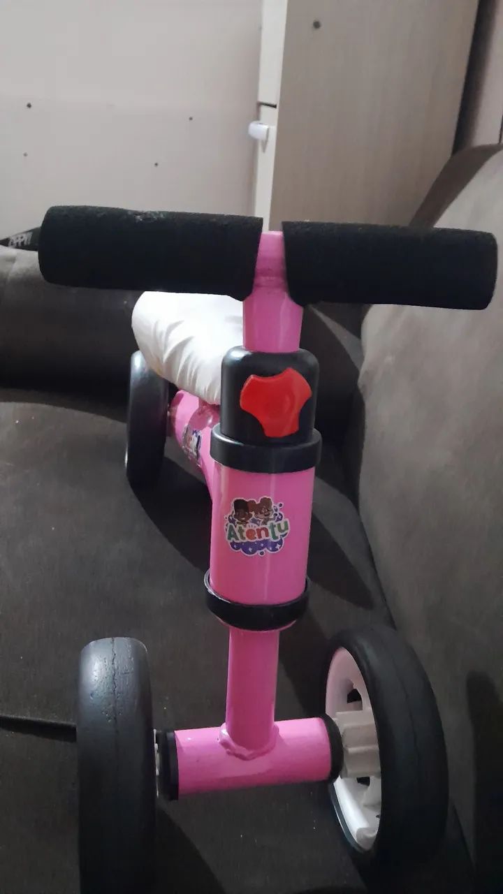 Bicicleta de equilíbrio  rosa - Foto 3