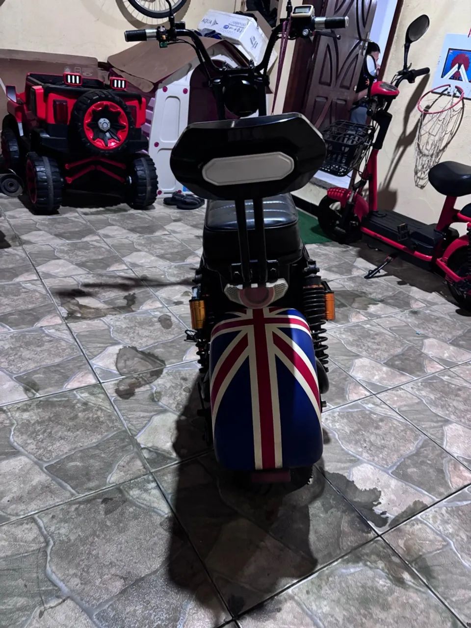VENDE-SE SCOOTER ELÉTRICA 2000W! - Foto 2