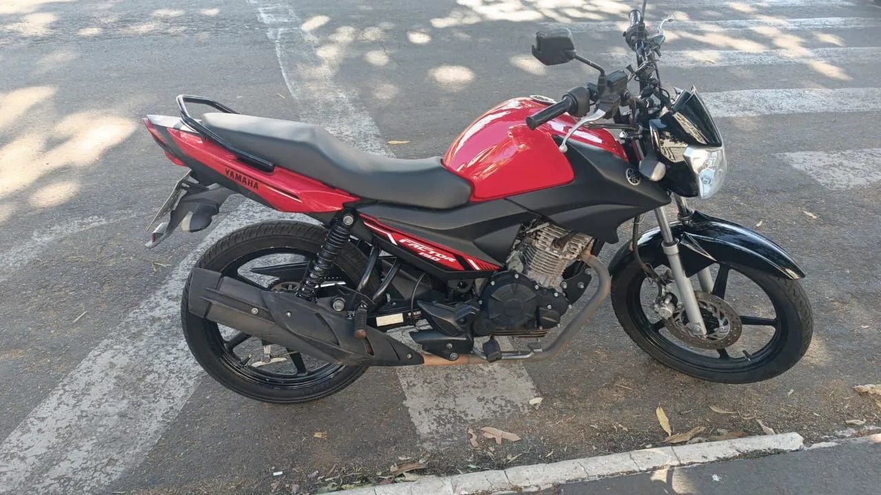 Factor 38000 km $ 12.500 - Foto 3