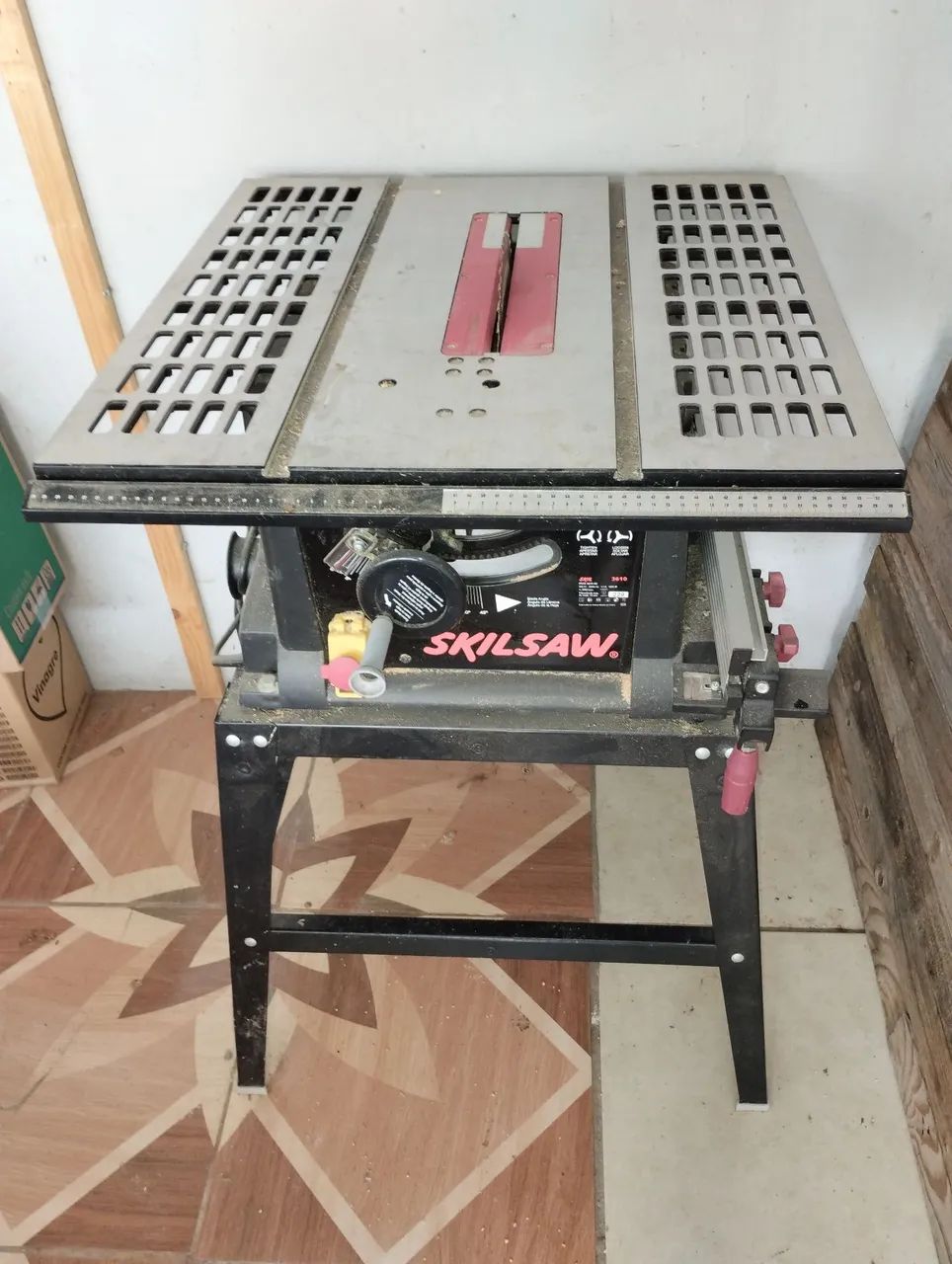 SKIL Bench Saw