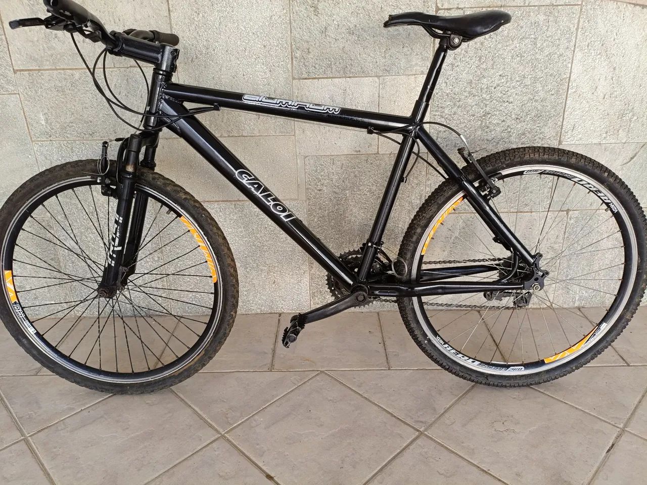 Bicicleta aro 26 em alumínio  - Foto 2