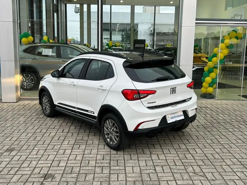 Fiat Argo Trekking 1.3 8V Flex 2022 - Foto 5
