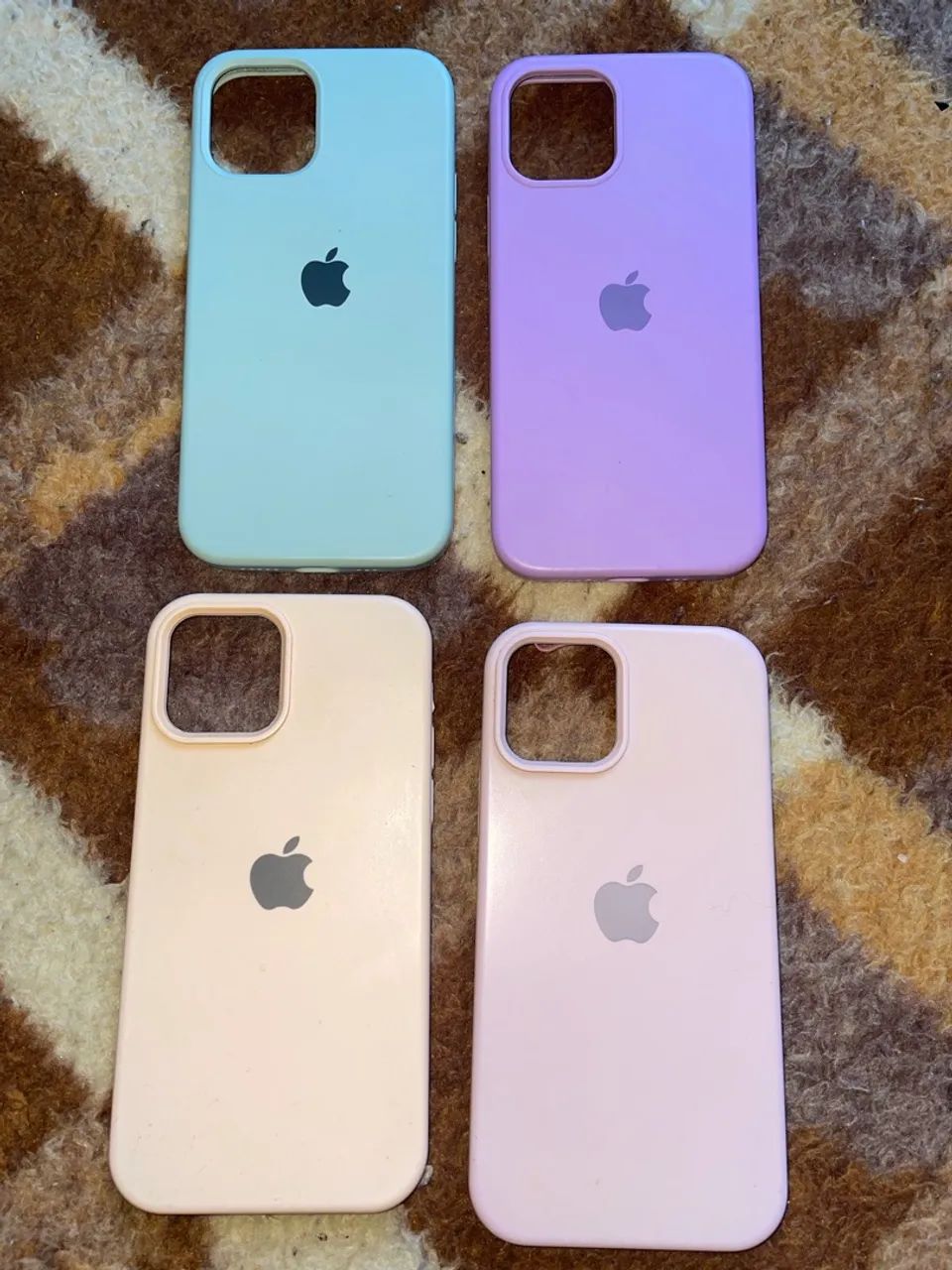 Lote com 9 Capinhas de Iphone 12 - Foto 2