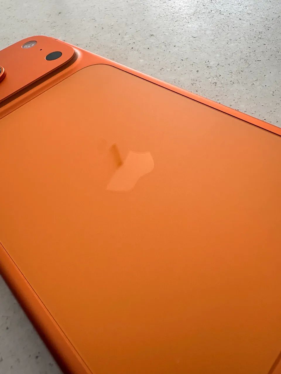 iPhone 17 Pro 256 Gb com carregador e cabo - Foto 3